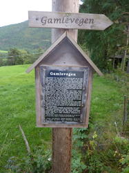 Gamlevegen Valeberg - Vikane