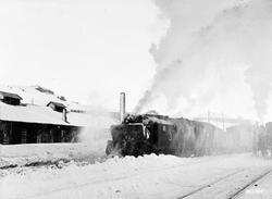 Snøryddingsmateriell på Finse