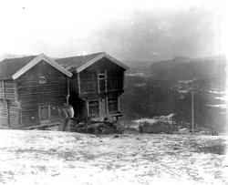 Fra Eggedal, Sigdal, på besøk hos Th. Kittelsen. Høytliggend