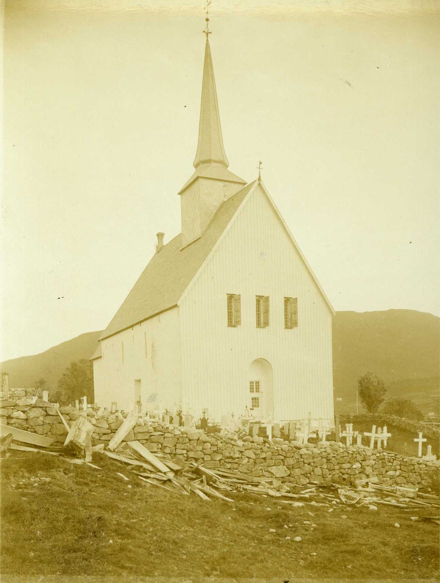 Tingvoll kirke, Tingvoll, Møre og Romsdal.