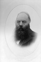 Avfotografering. Portrett, mann med skjegg. Herr lærplastik 