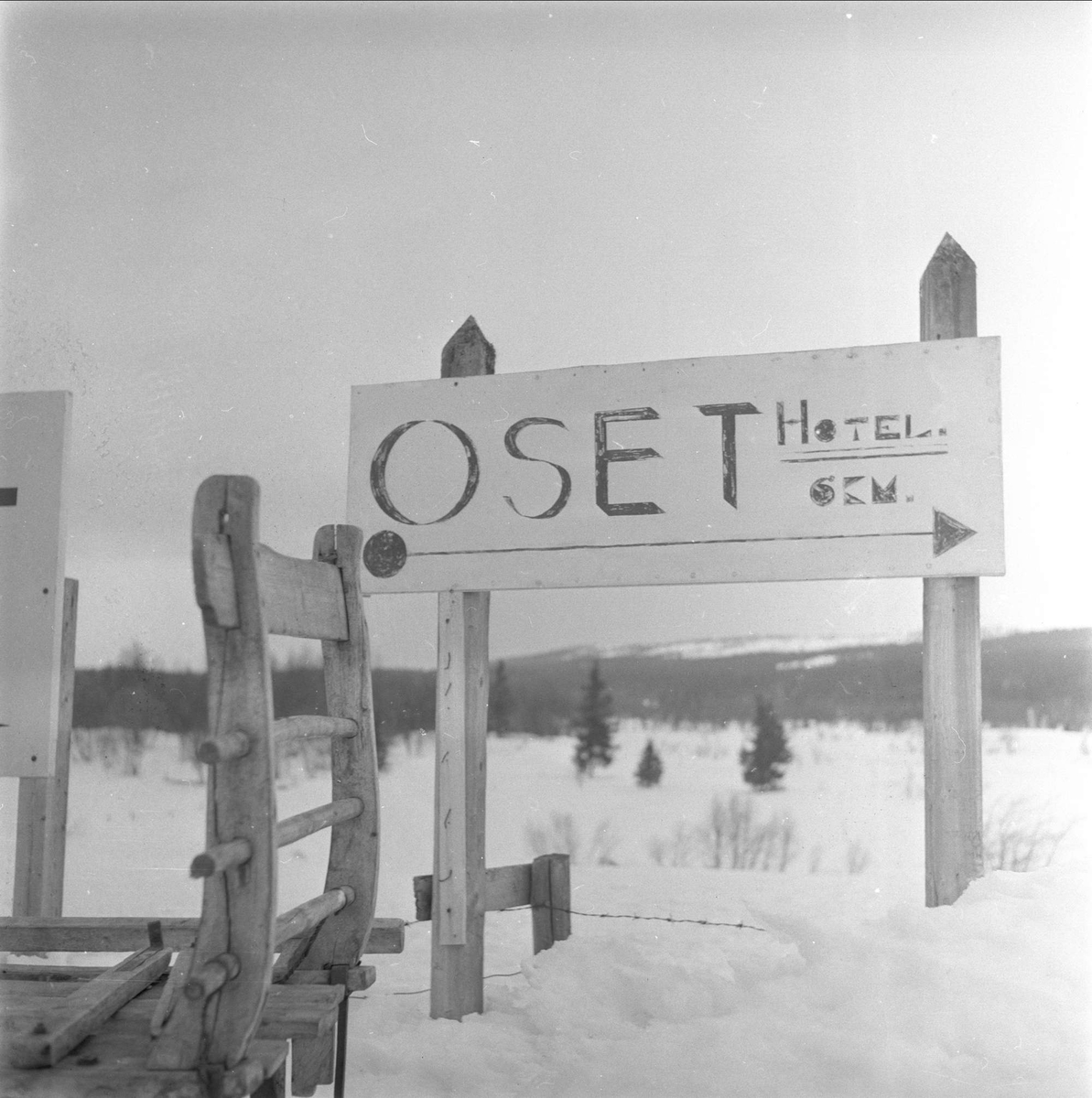 Oset Høyfjellshotell, Gol, Buskerud, 17.04.1960. Skilt.