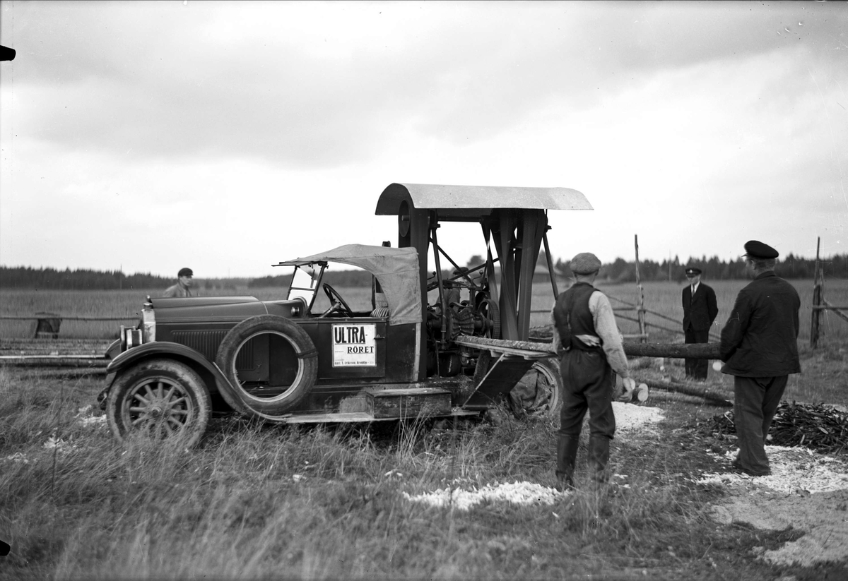 Bil med såg för stockar till vattenledningar, Uppsala 1936