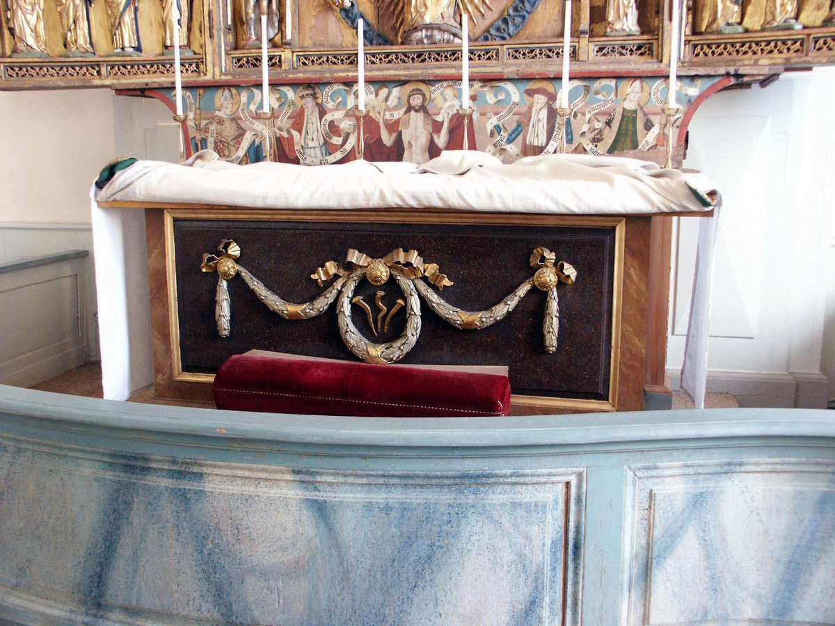 Altaret i Skuttunge kyrka, Skuttunge socken, Uppland 2005