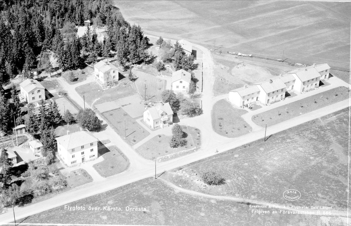Flygfoto över Kärsta, Björksta socken, Västmanland 1950