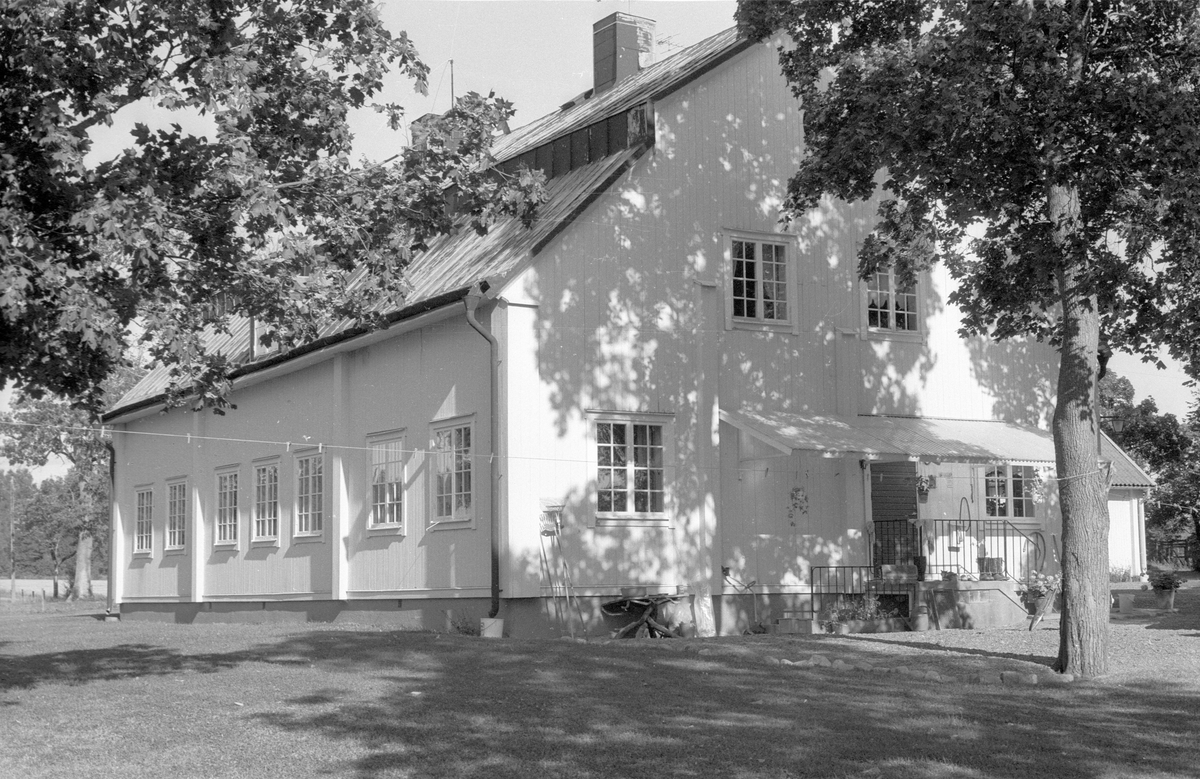 Bostadshus, Jumkils-Björnarbo 1:1, Björnarbo, Jumkil socken, Uppland 1983