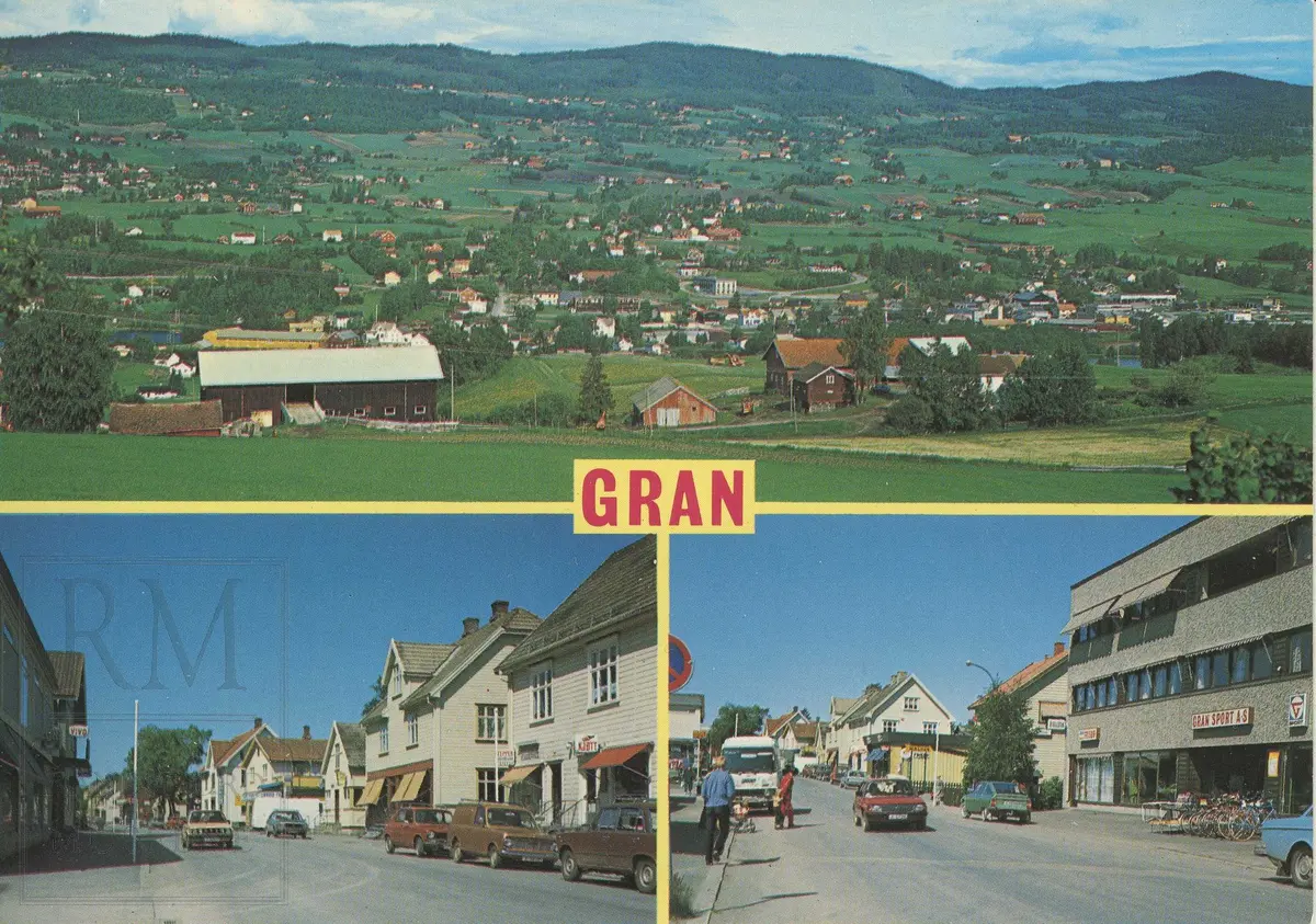 Postkort med tre foto over Gran sentrum. To foto fra Storgata og et oversiktsbilde over Vassenden.