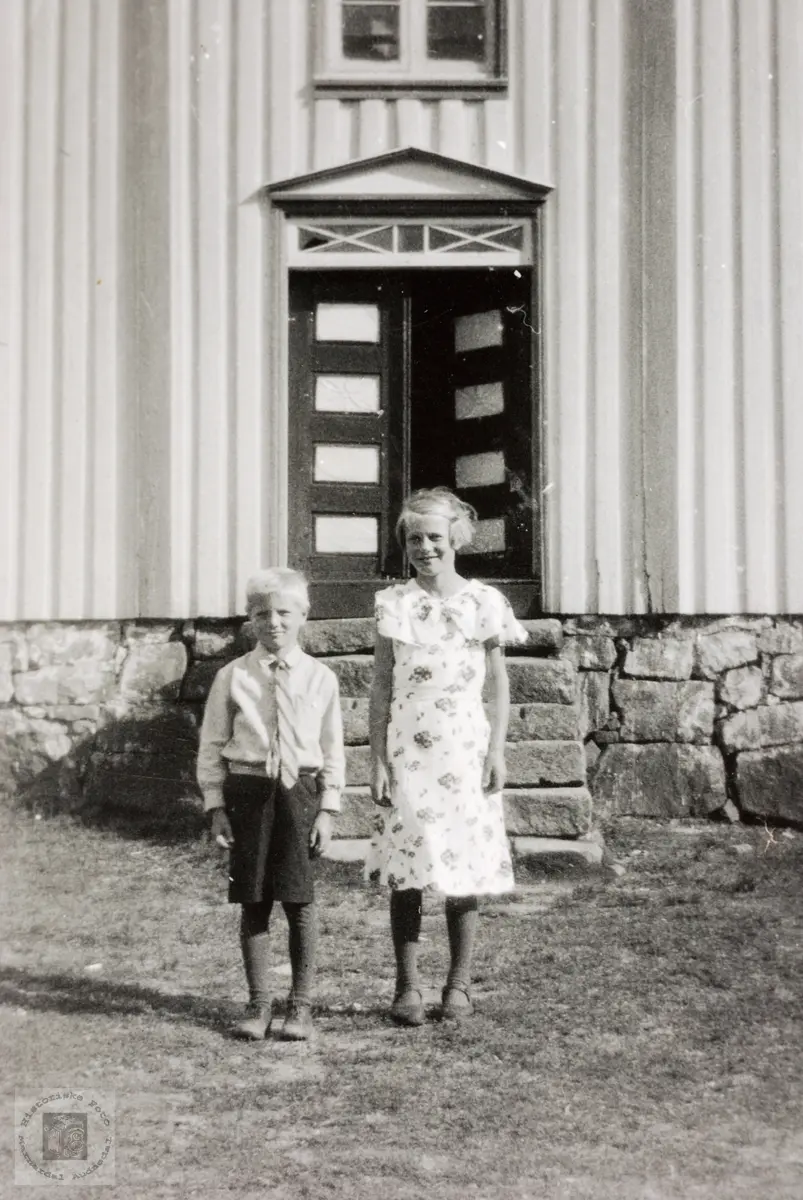 Bror og søster Torkel og Anna Refsnes. Grindheim.
