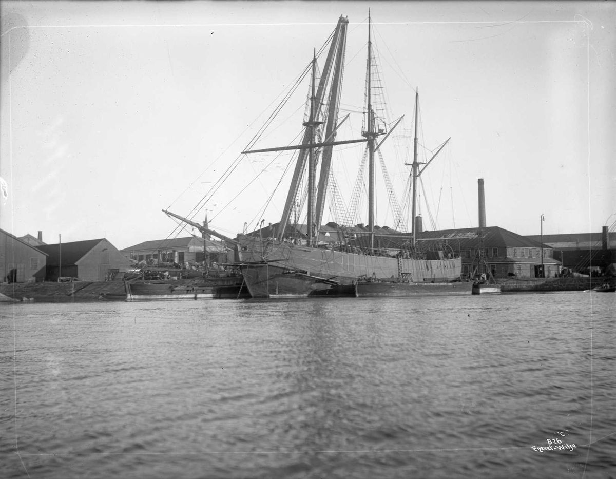 Fram (b. 1892, Colin Archers Verft, Larvik), Nansens ekspedisjonsskip