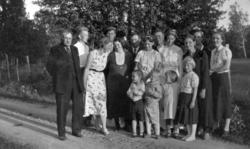 Gruppebilde. Fra venstre Bak: Johannes Olsen, Harald Nilsen,