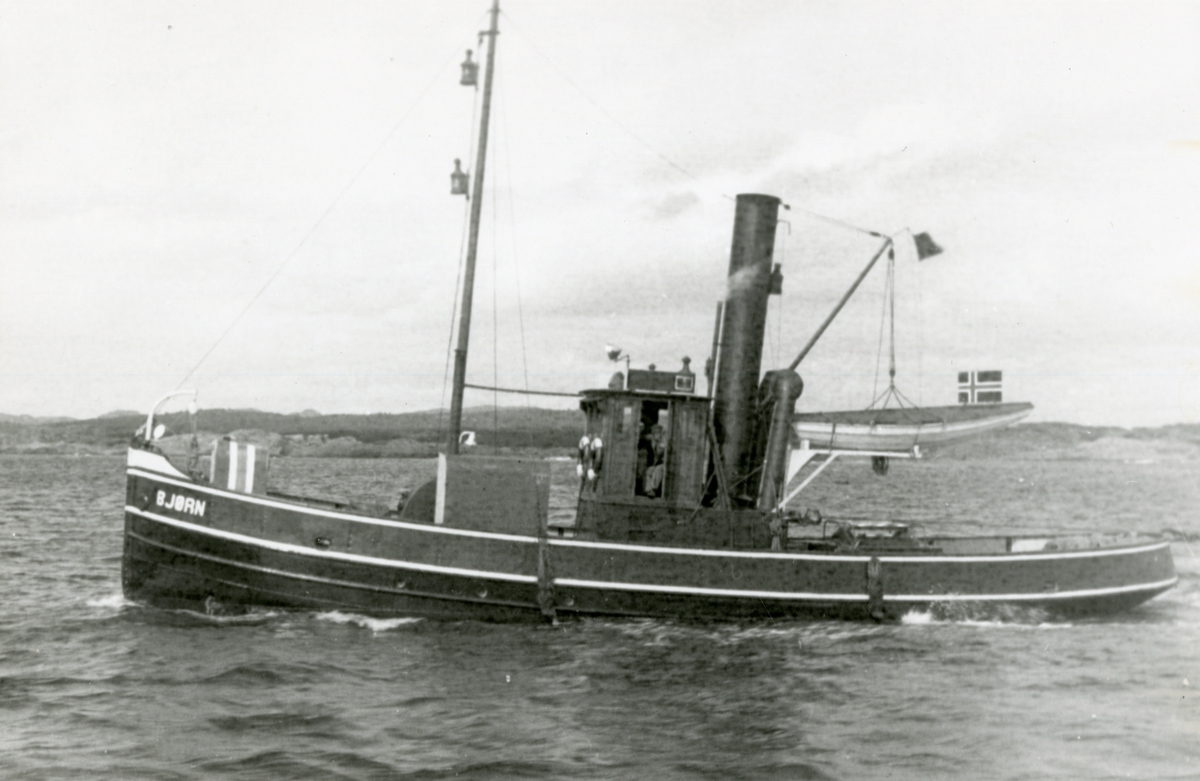 Slepebåten D/S 'Bjørn' (b.1900, Porsgrunds mek. Verksted, Porsgrunn).