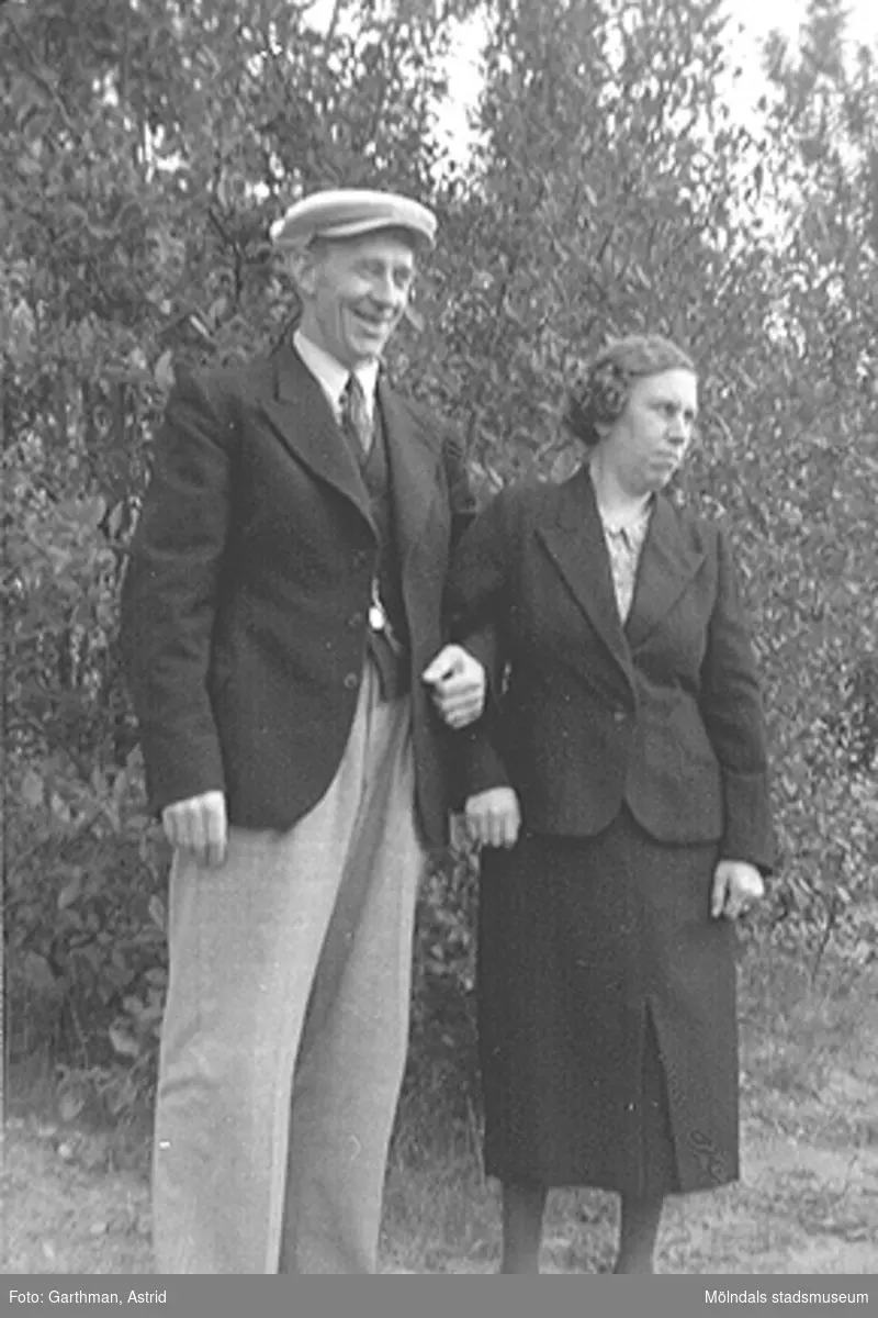Givarens morfar och mormor; Viktor och Alma Karlsson. Mölndal 1930-tal.