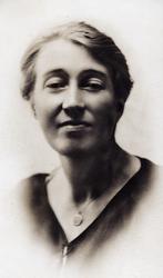 Kvinneportrett, tatt i Amerika.