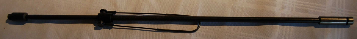 Reserve pilstamme av jern tilpasset for bruk i eit Kongsberg Redningsgevær M.52.