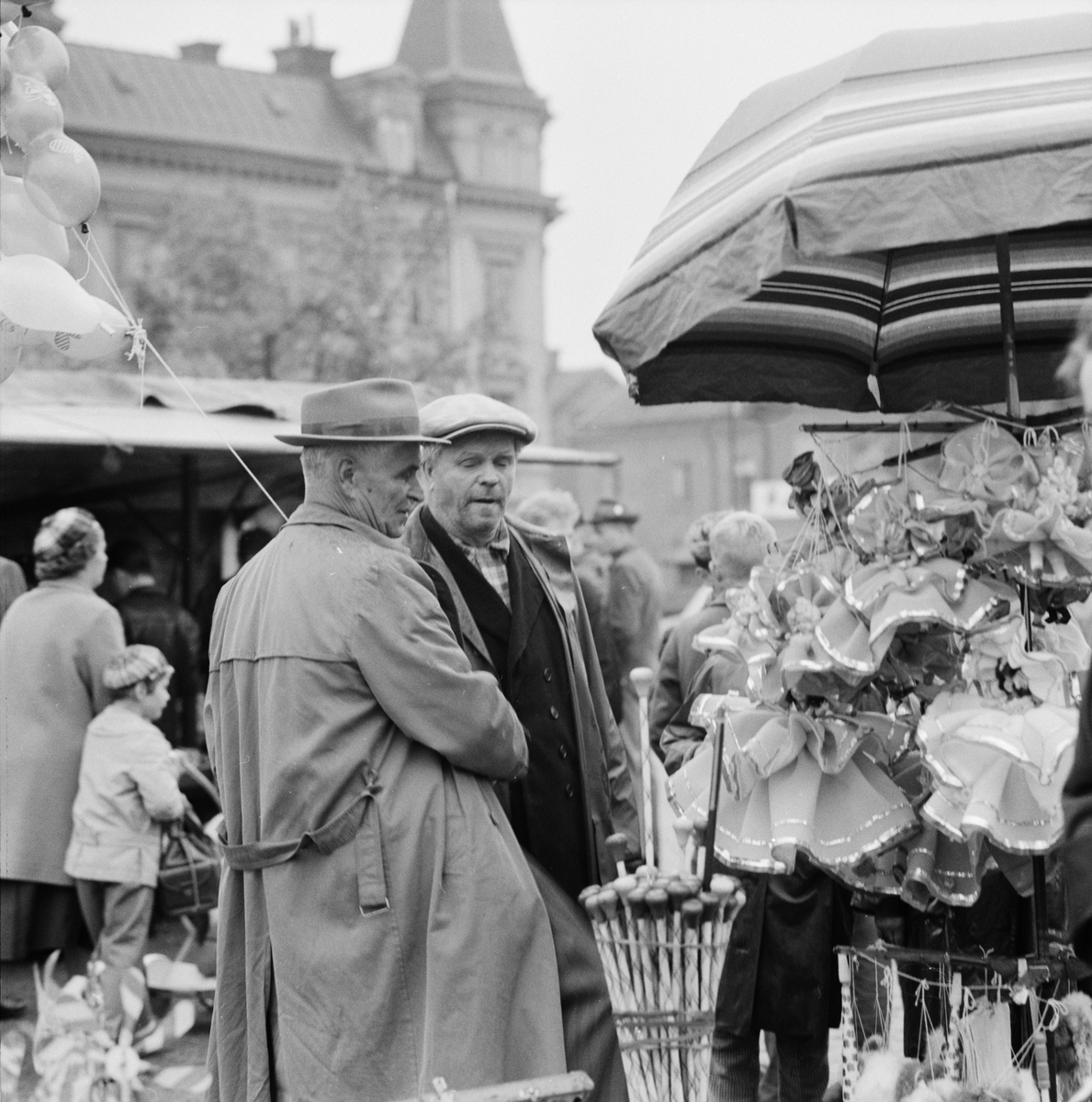 Marknad på Vaksala torg, Uppsala hösten  1958
