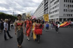 Fotodokumentasjon av Homoparaden 2008. Mennesker, opptog, pa
