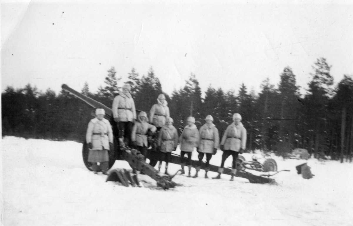 Kanon m/1934. 10,5 cm. Volontärartilleriskolan, februari -39.