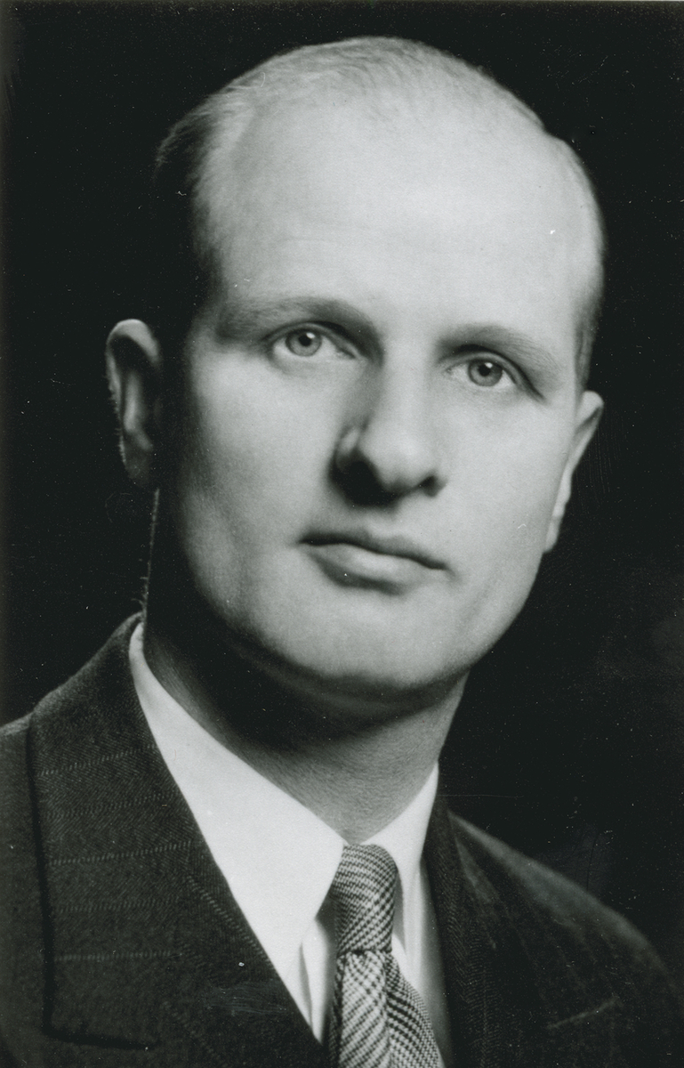 Boktrykkermester Otto Aas, leder i Harstad håndverkerforening, 1956.