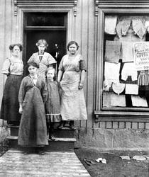 Ellingsens forretning på Greåker, Tune i Sarpsborg ca. 1910.