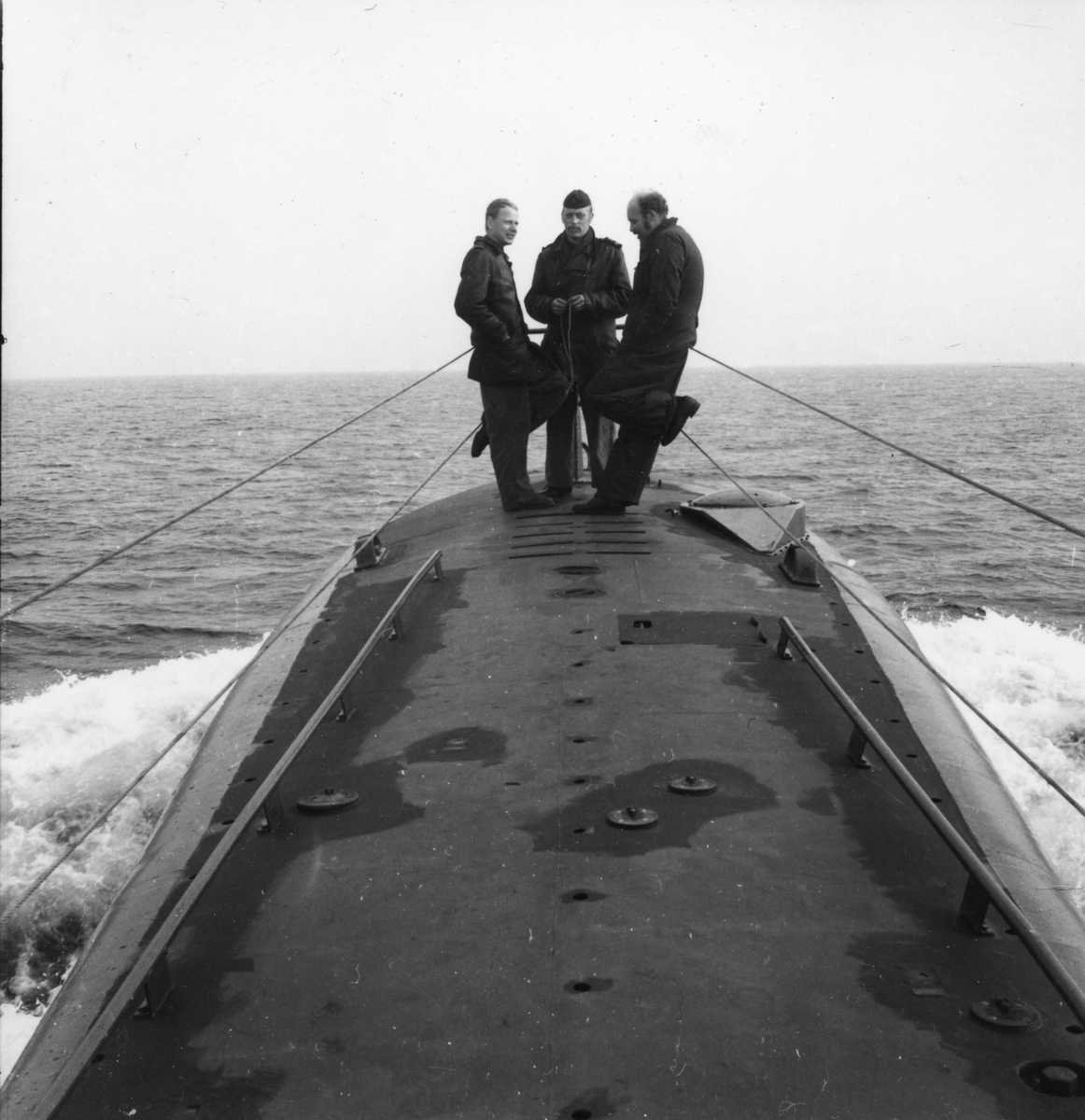 Ombord på U-båten Gäddan 1970. Från vänster Bengt Pauli, Ingemar Edvardsson samt Göran Teilmann