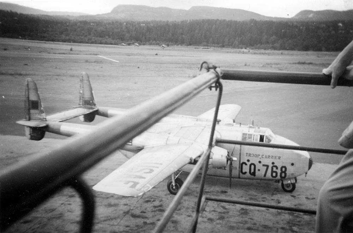 Lufthavn. Ett fly på bakken, C-88.