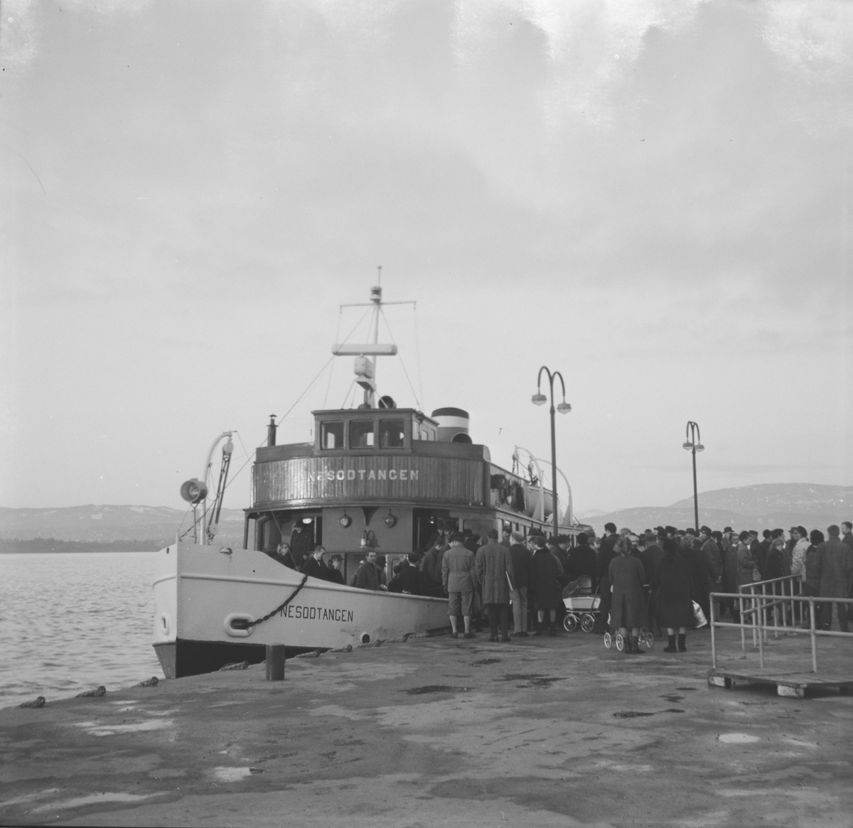 MS Nesoddtangen ved Nesodden brygge. Skipet var i trafikk til 1971.