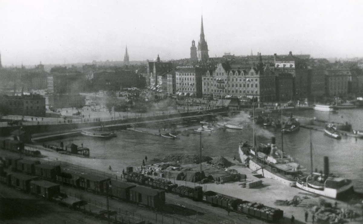 Vy över Slussen taget från Katarinavägen.Fotot taget i maj månad 1920.