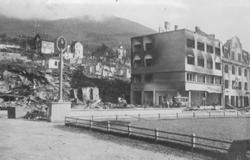 Bygningsruiner etter bombing i Narvik i 1940