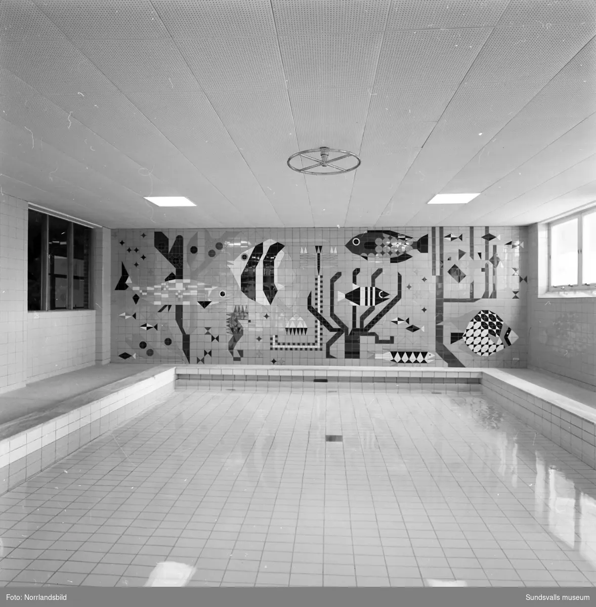Interiörbilder från det nybyggda badhuset i Timrå.