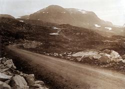 Solid vegstrekning på Haukelivegen 1890-1910