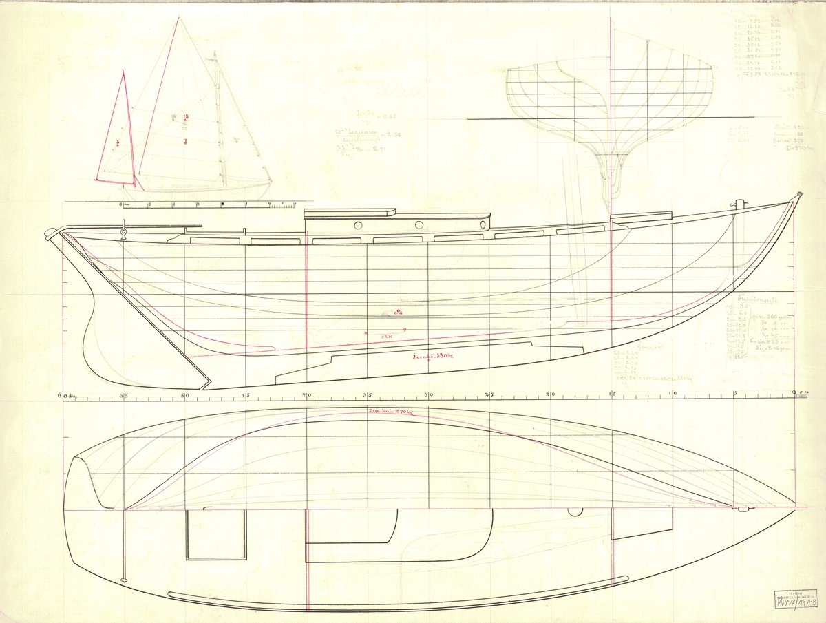 Tremastad segelbåt med centerbord
Spantruta, rigg, profil och linjeritning