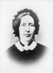 Brystportrett av kvinne.