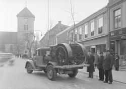 Massey Harris traktor skal kjøres hjem til Klæbu på Diamond 