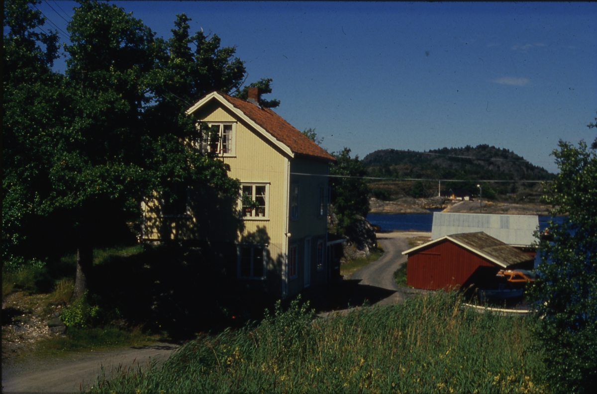 Solvik, ved kirkebrygga, Skåtøy, Kragerø.