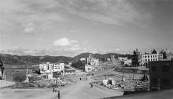 Ruiner i Bodø, etter bombingen i 1940. Bildet er tatt fra Gr