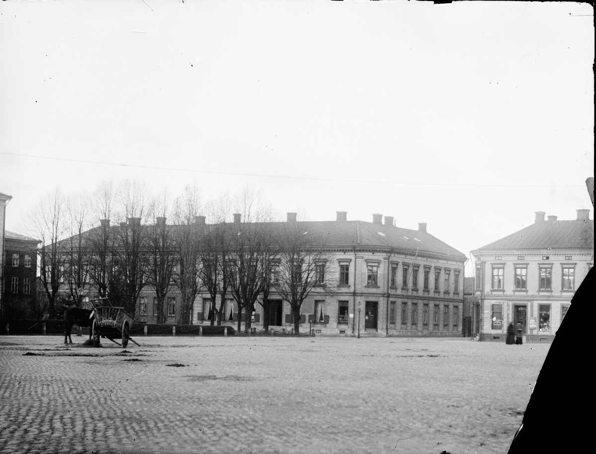 Torget med västra delen av Drottninggatan. Vänersborg - Vänersborgs ...