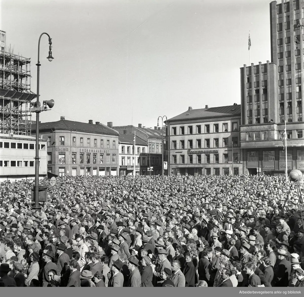 1. mai 1957, Youngstorget.