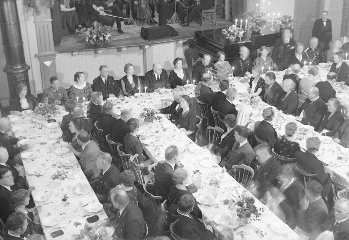 Jubileumsutstillingen i Levanger 1936 - festmiddag med kronprins Olav som gjest
