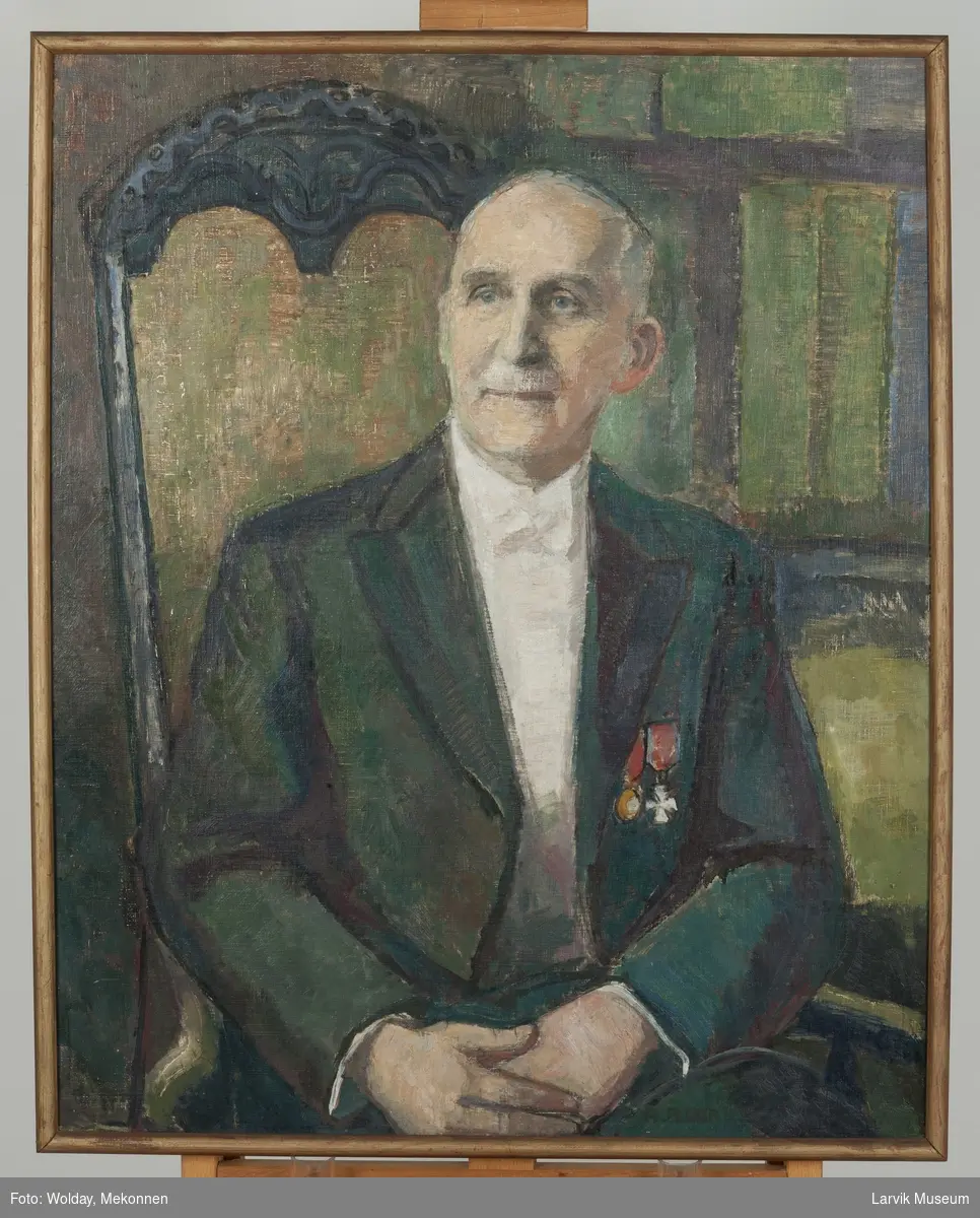 Hans Teilmann Hansteen var grunnpilaren for det som er av innsamlede gjenstander i Herregården i Larvik. I 40 år arbeidet han med innsamling.