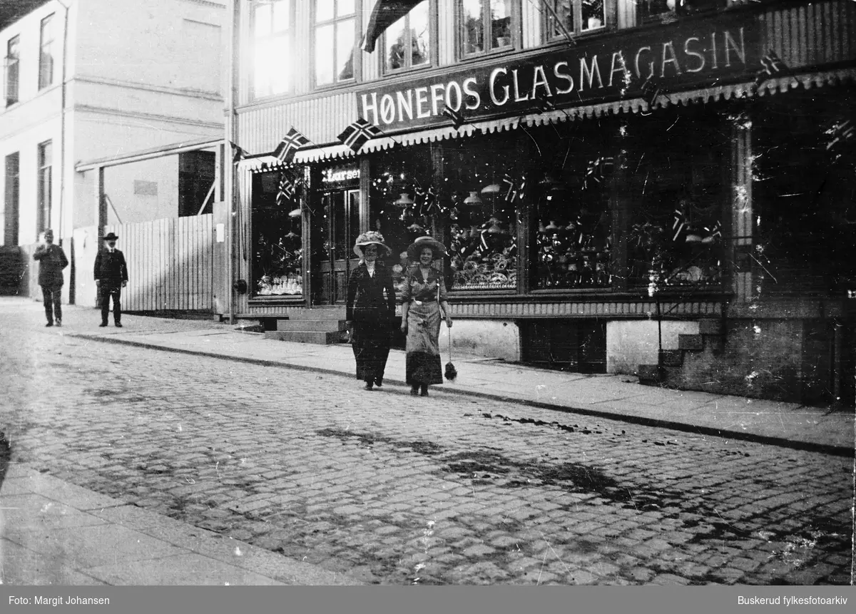 Stabellsgate
Hønefoss glassmagasin
1920