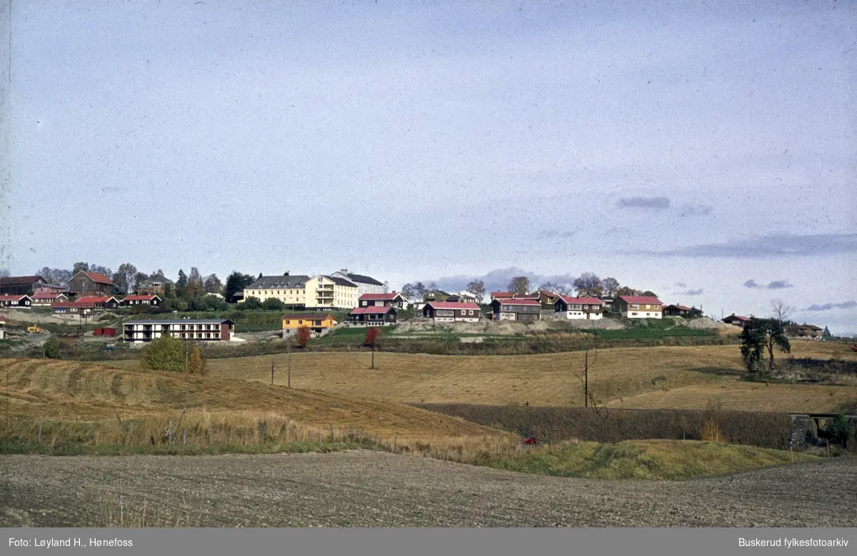 Norderhovshjemmet
Bygging av eneboliger på Ve
1971