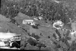 Flyfoto av Hauglandsgard; Bjønnejordet.