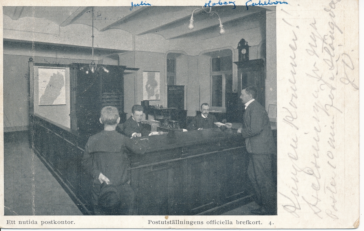 Bilden visar ett mindre postkontor från sekelskiftet 1900.