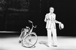 Nationaltheateret. "Helligtrekongersaften". 24/8-76.