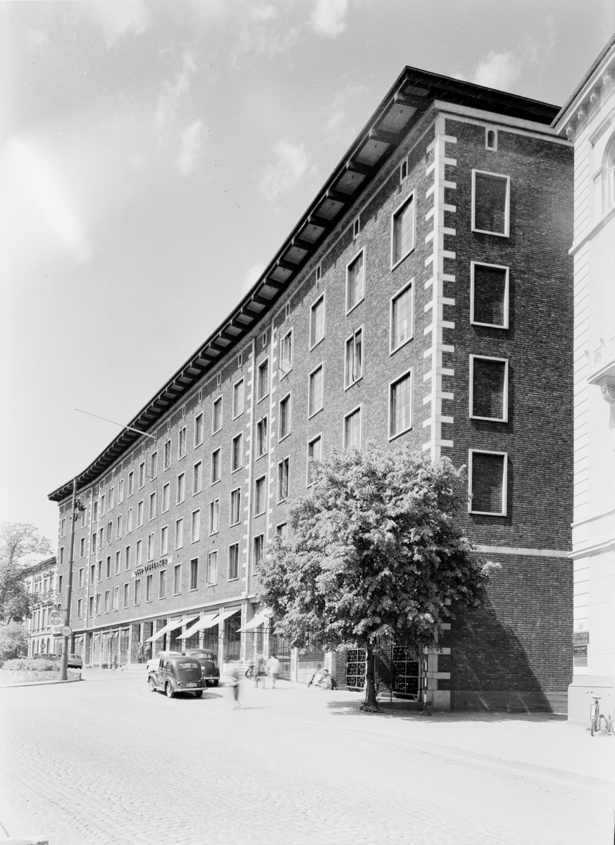 Arkitekturfoto av interiør og eksteriør på Oslo Lysverkers bygning.