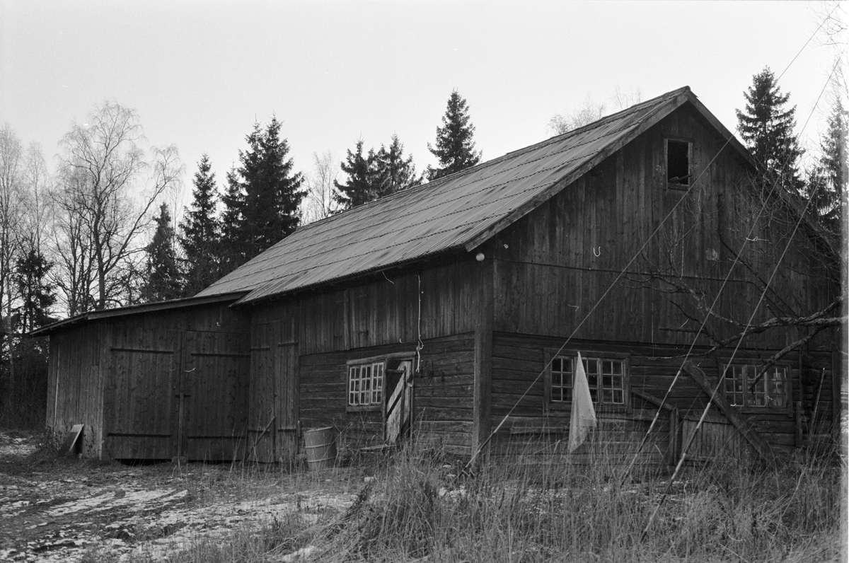 Uthus, Ångelsta 3:4, Lundbacka, Skogs-Tibble socken, Uppland 1985