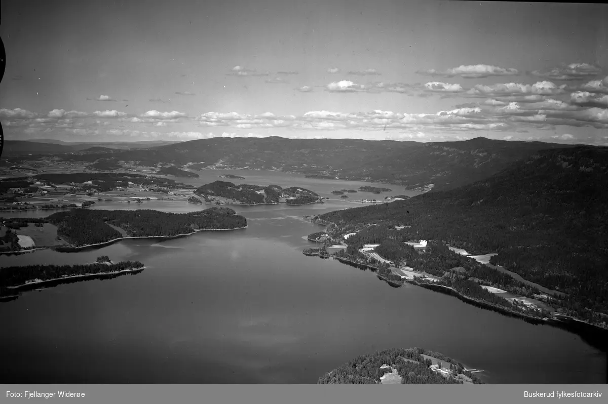 Neslandet, Storøya, Steinsfjorden, Tyrifjorden
1947