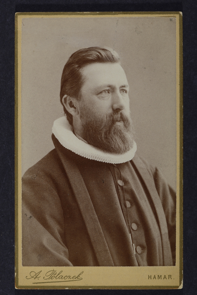 Hans Emil Erichsen, prest, Hamar.
