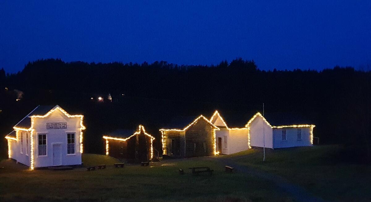 Julelys på Prærielandsbyen (Foto/Photo)