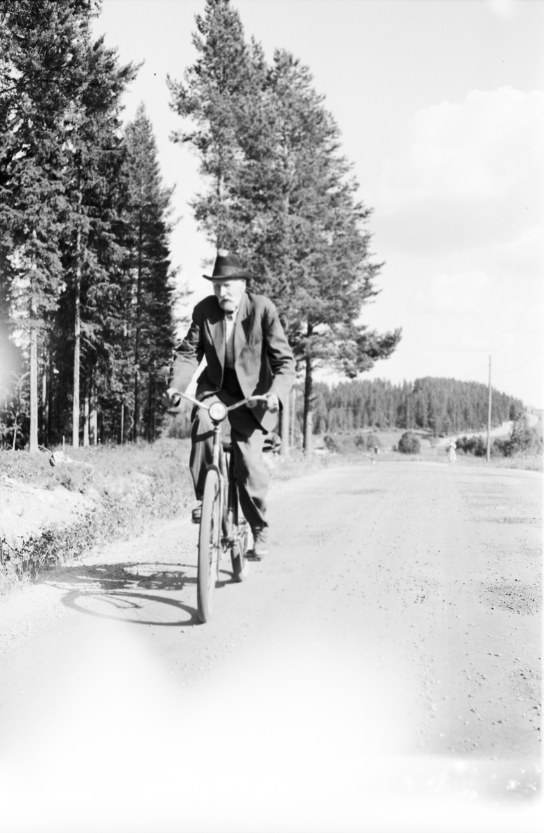 Cyklist, Håsjö, Jämtland 1950